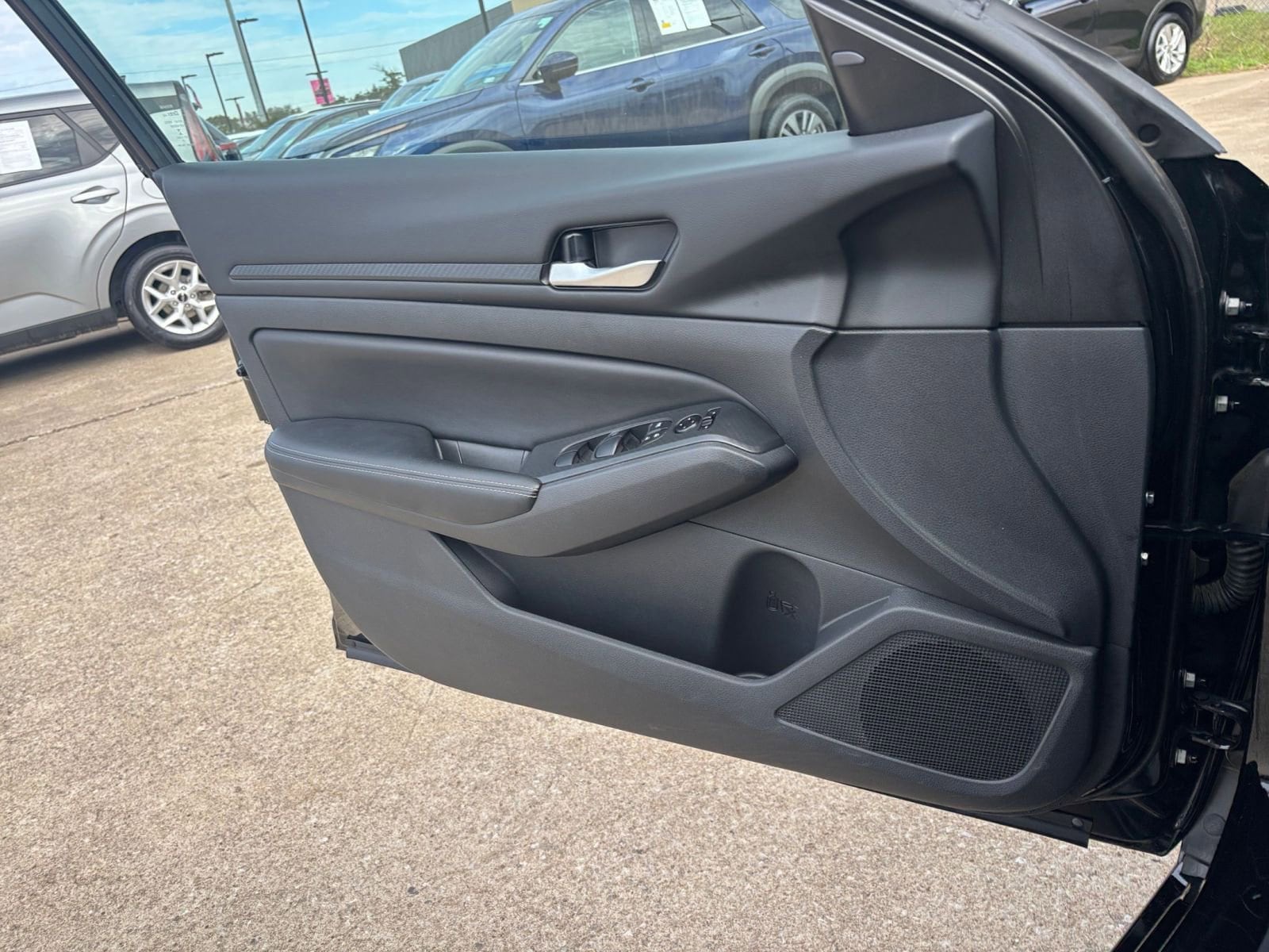 Thumbnail: 2025 Nissan Altima - 20