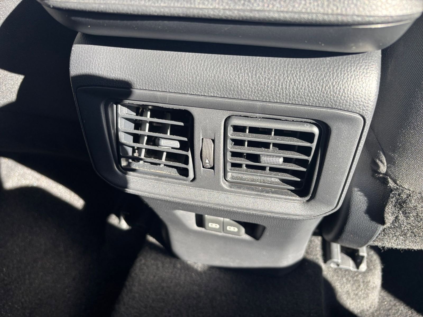 Thumbnail: 2025 Toyota RAV4 - 24