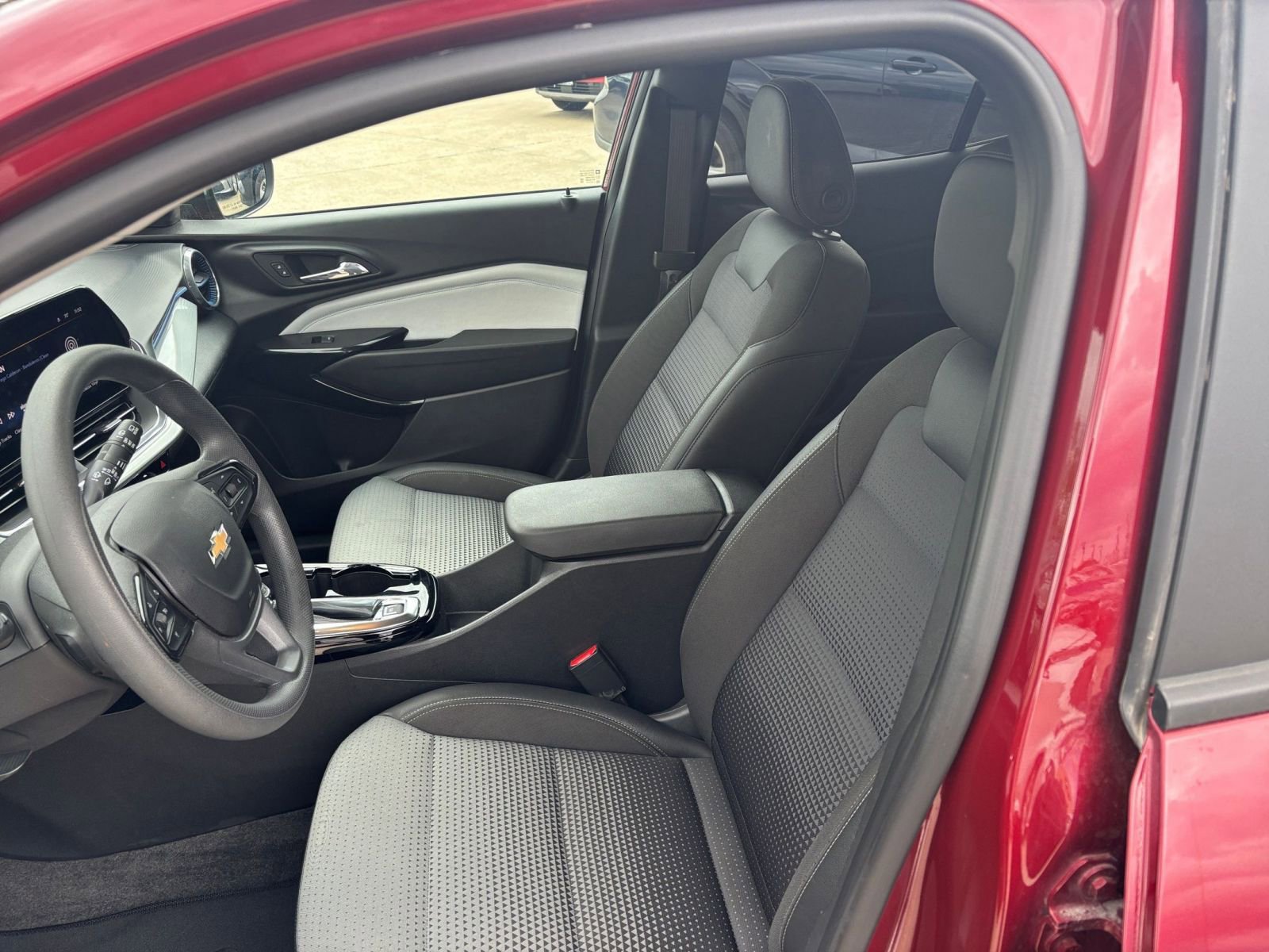 Thumbnail: 2025 Chevrolet Trax - 34