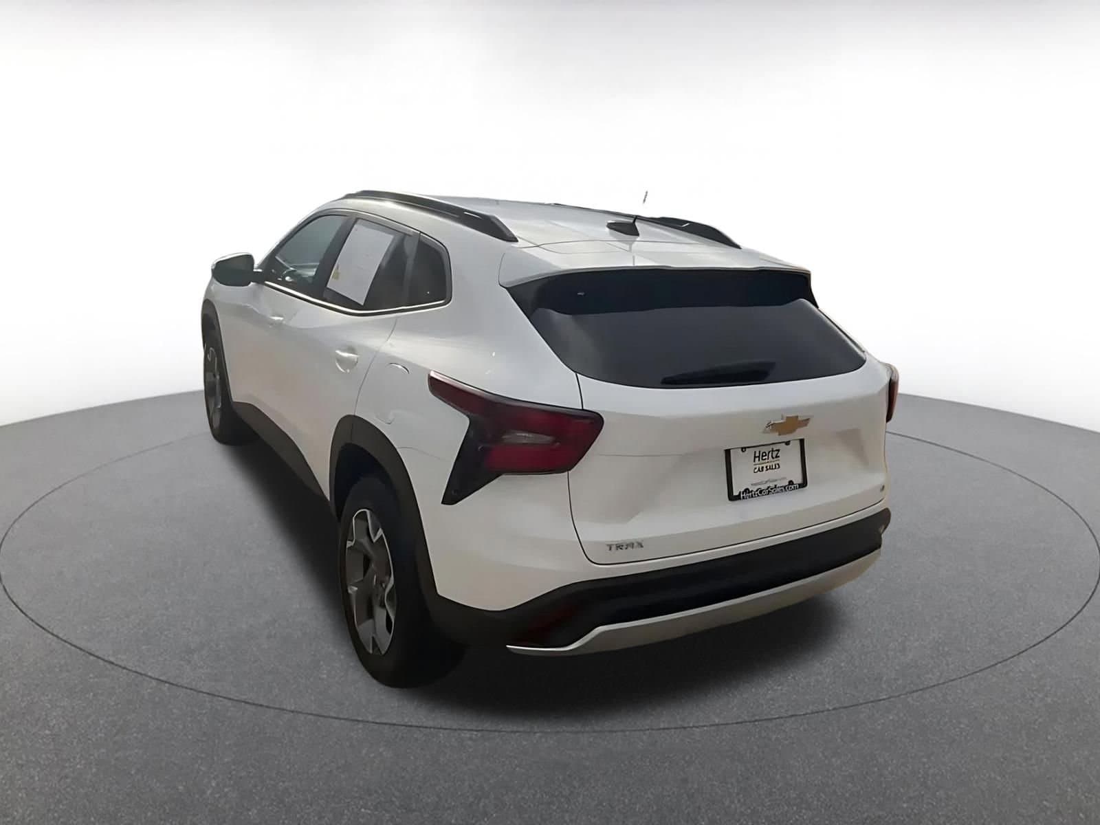 Thumbnail: 2025 Chevrolet Trax - 11