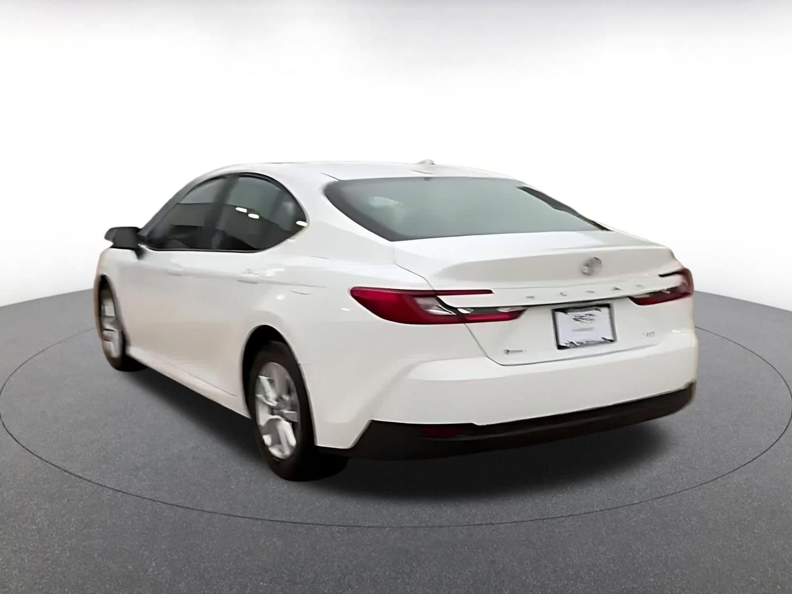 Thumbnail: 2025 Toyota Camry - 11