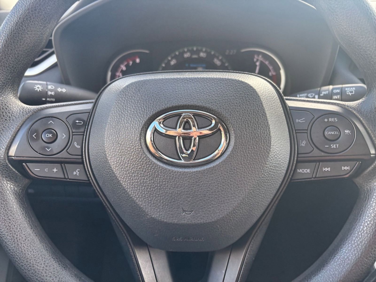 Thumbnail: 2025 Toyota RAV4 - 29