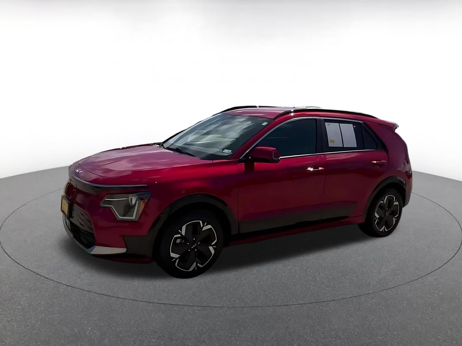 Thumbnail: 2024 Kia Niro - 3