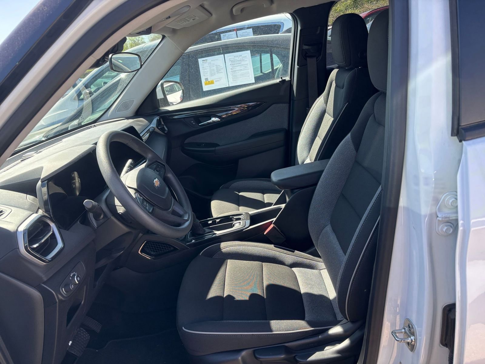 Thumbnail: 2025 Chevrolet TrailBlazer - 25