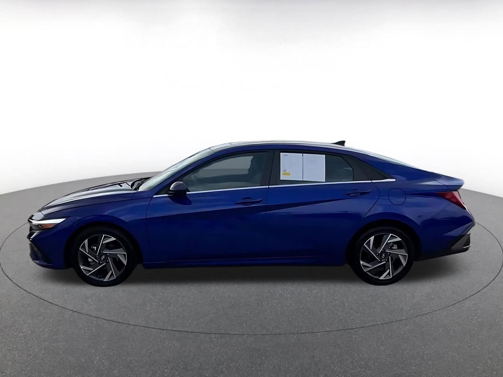 Thumbnail: 2025 Hyundai Elantra - 9