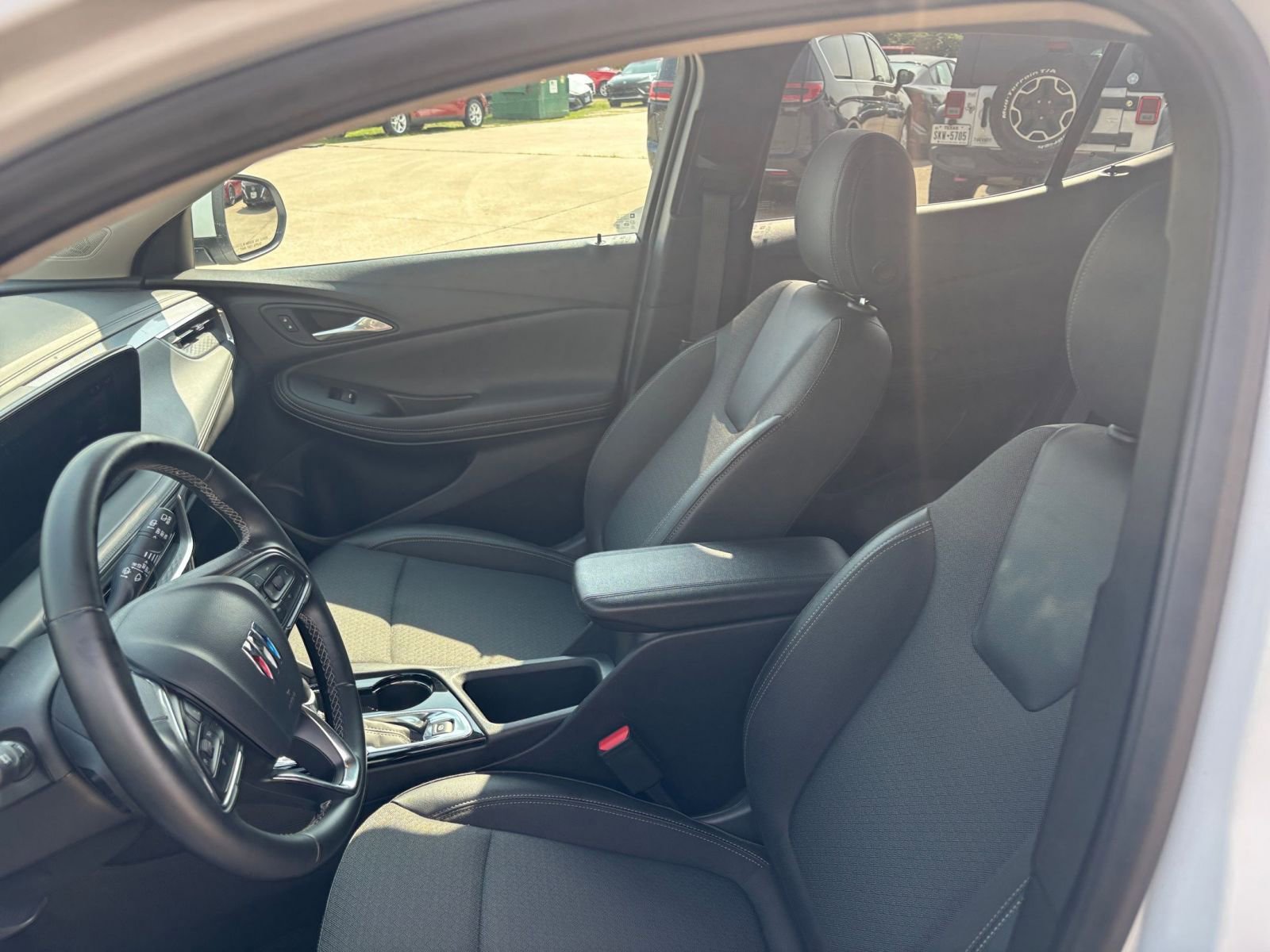 Thumbnail: 2025 Buick Encore GX - 35