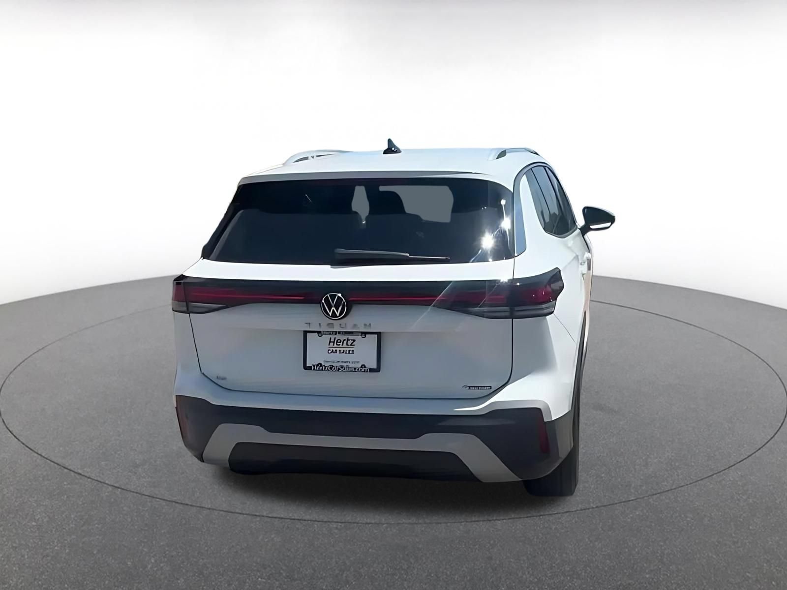 Thumbnail: 2026 Volkswagen Tiguan - 12