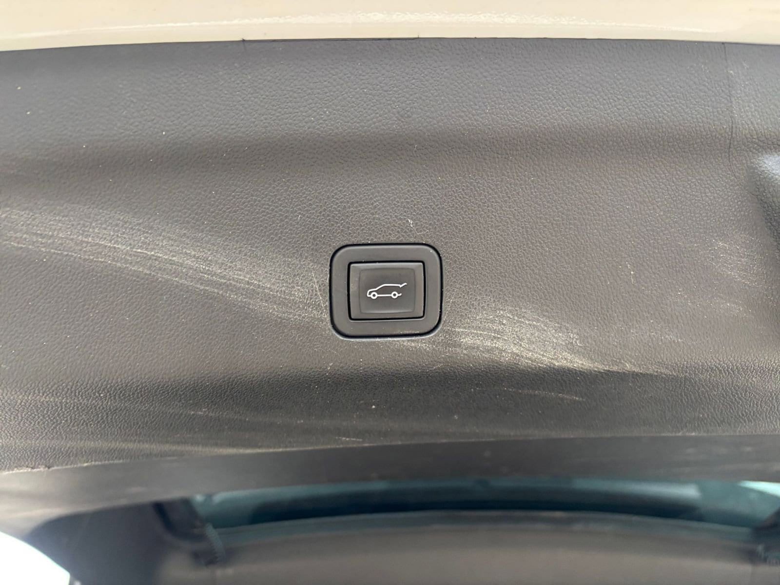 Thumbnail: 2024 Chevrolet Tahoe - 23