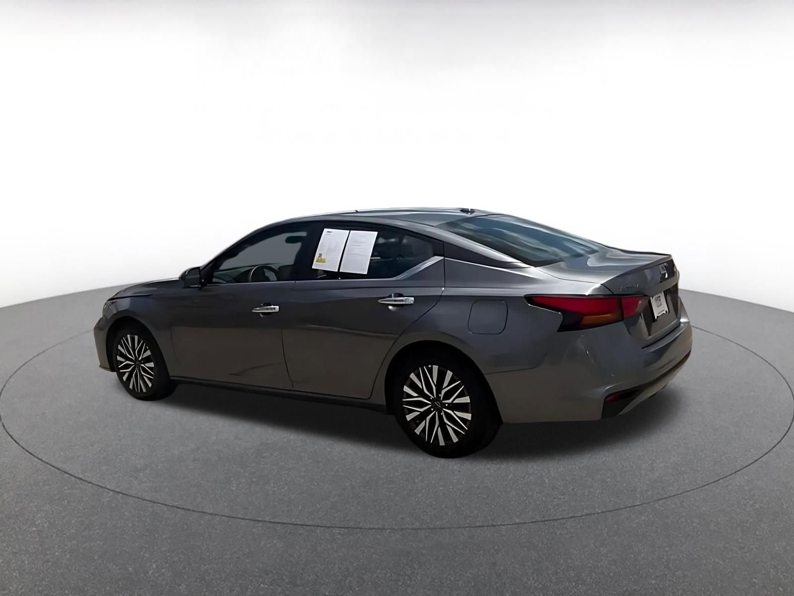 Thumbnail: 2025 Nissan Altima - 12