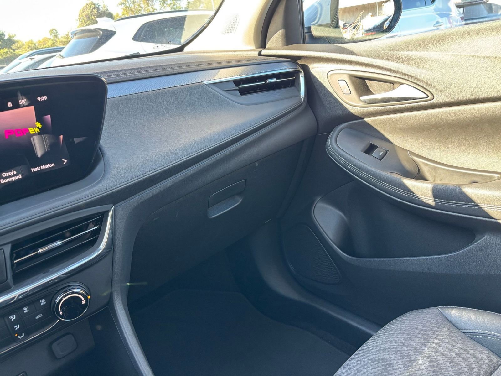 Thumbnail: 2025 Buick Encore GX - 33