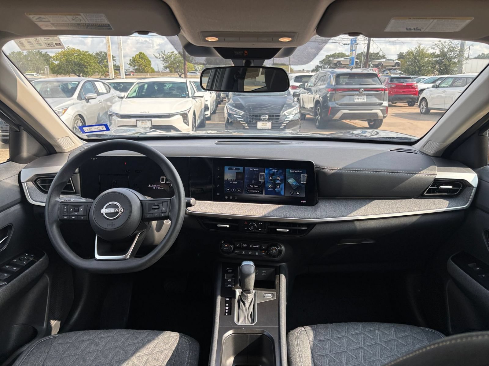 Thumbnail: 2026 Nissan Kicks - 31