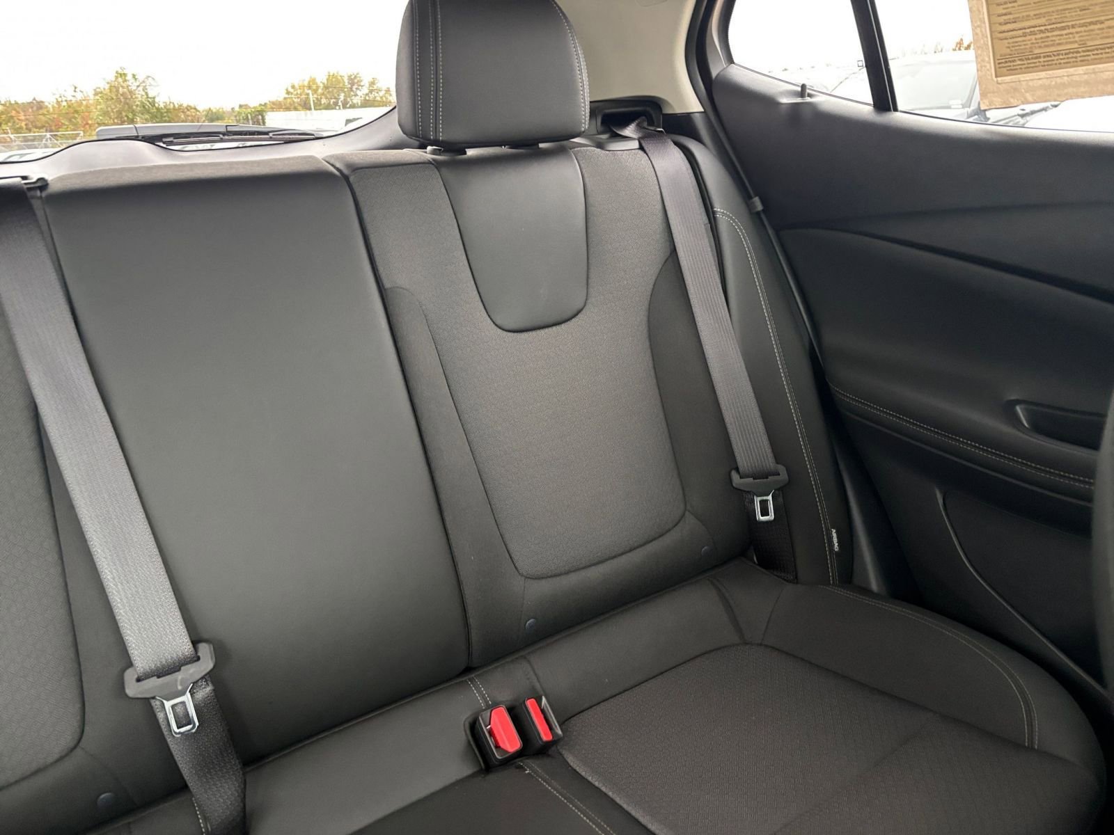 Thumbnail: 2025 Buick Encore GX - 35