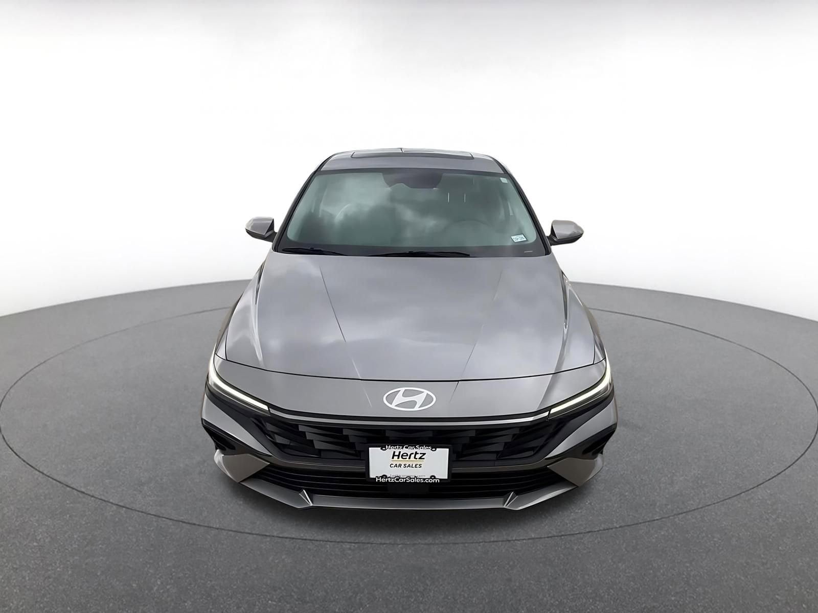 Thumbnail: 2025 Hyundai Elantra - 4