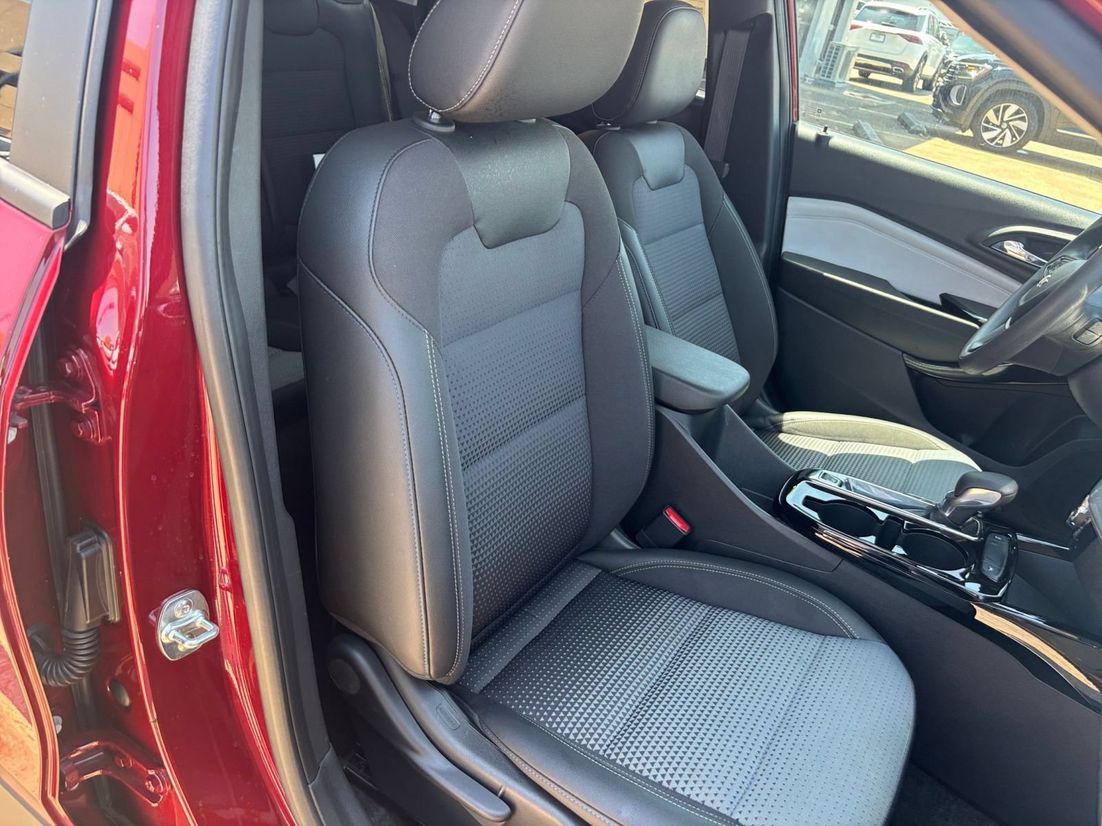 Thumbnail: 2025 Chevrolet Trax - 30