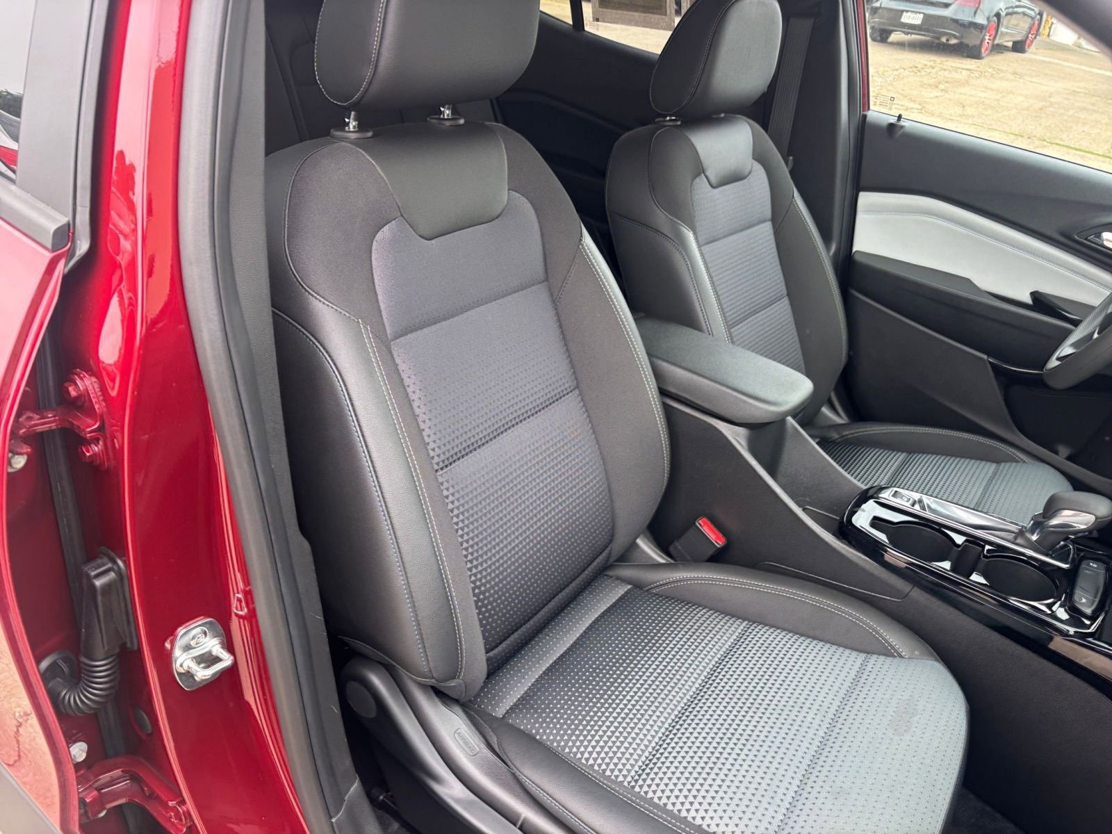 Thumbnail: 2025 Chevrolet Trax - 35