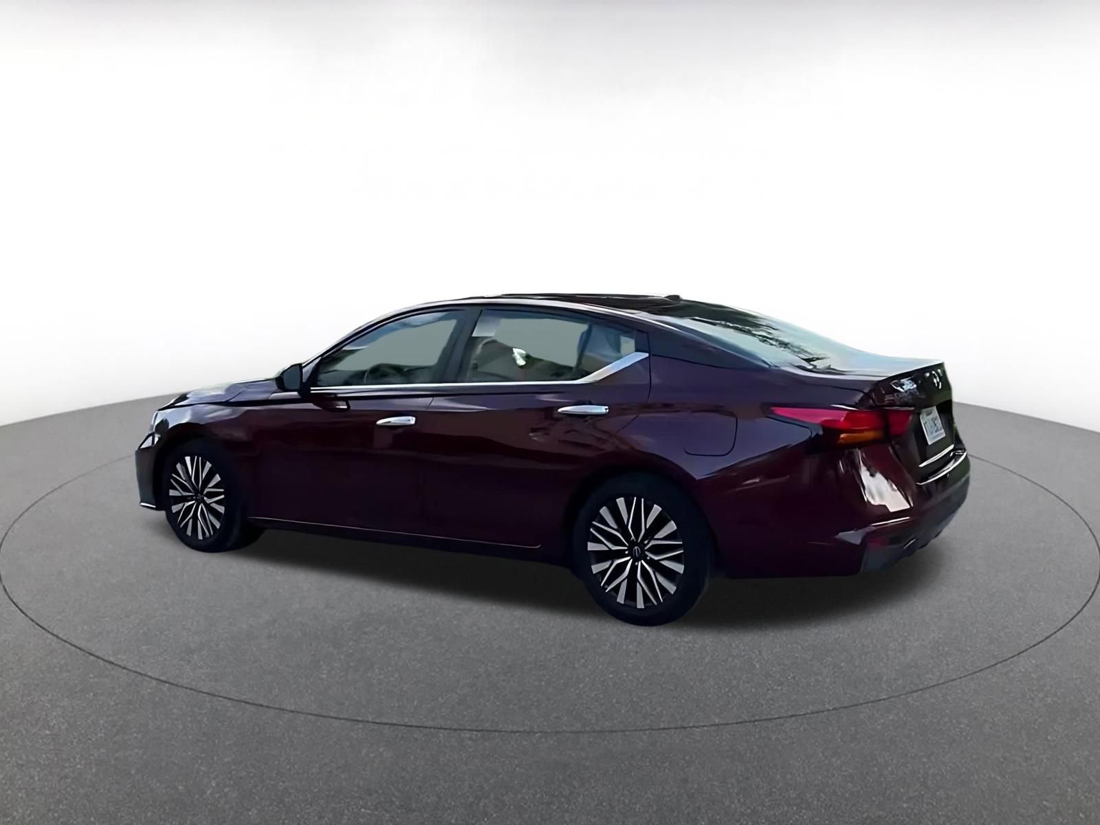 Thumbnail: 2025 Nissan Altima - 12