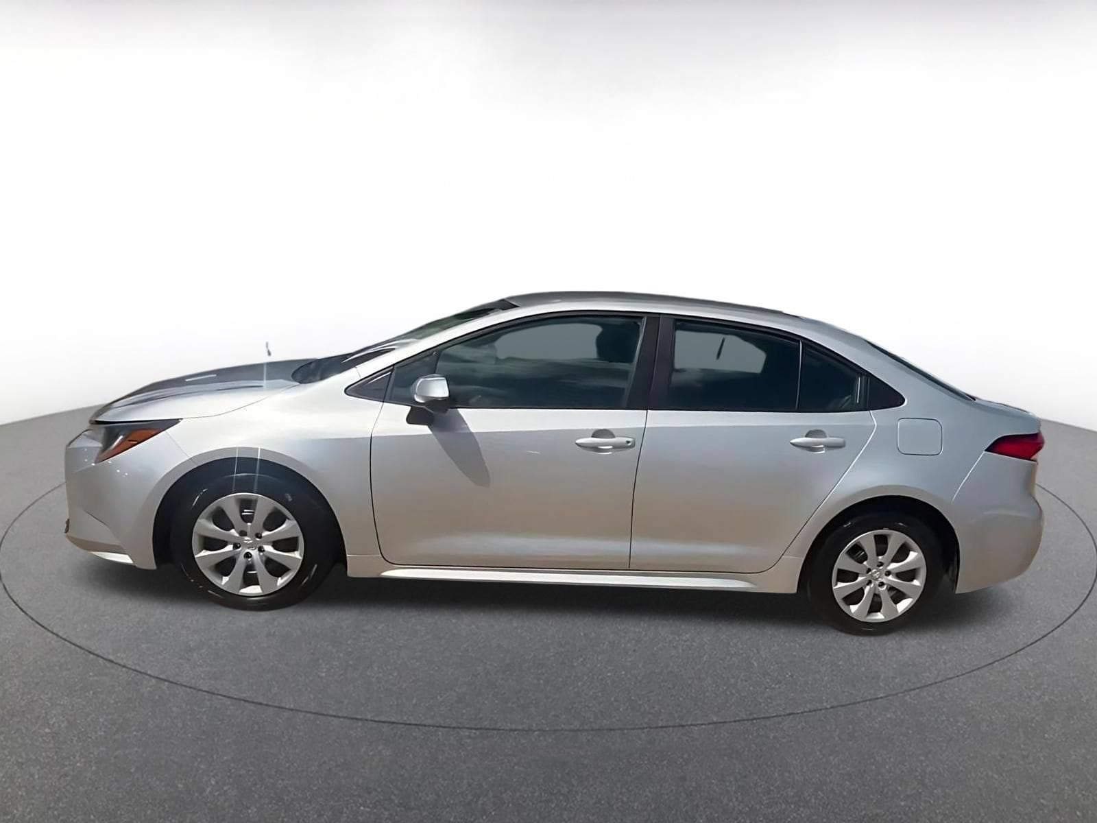 Thumbnail: 2025 Toyota Corolla - 9