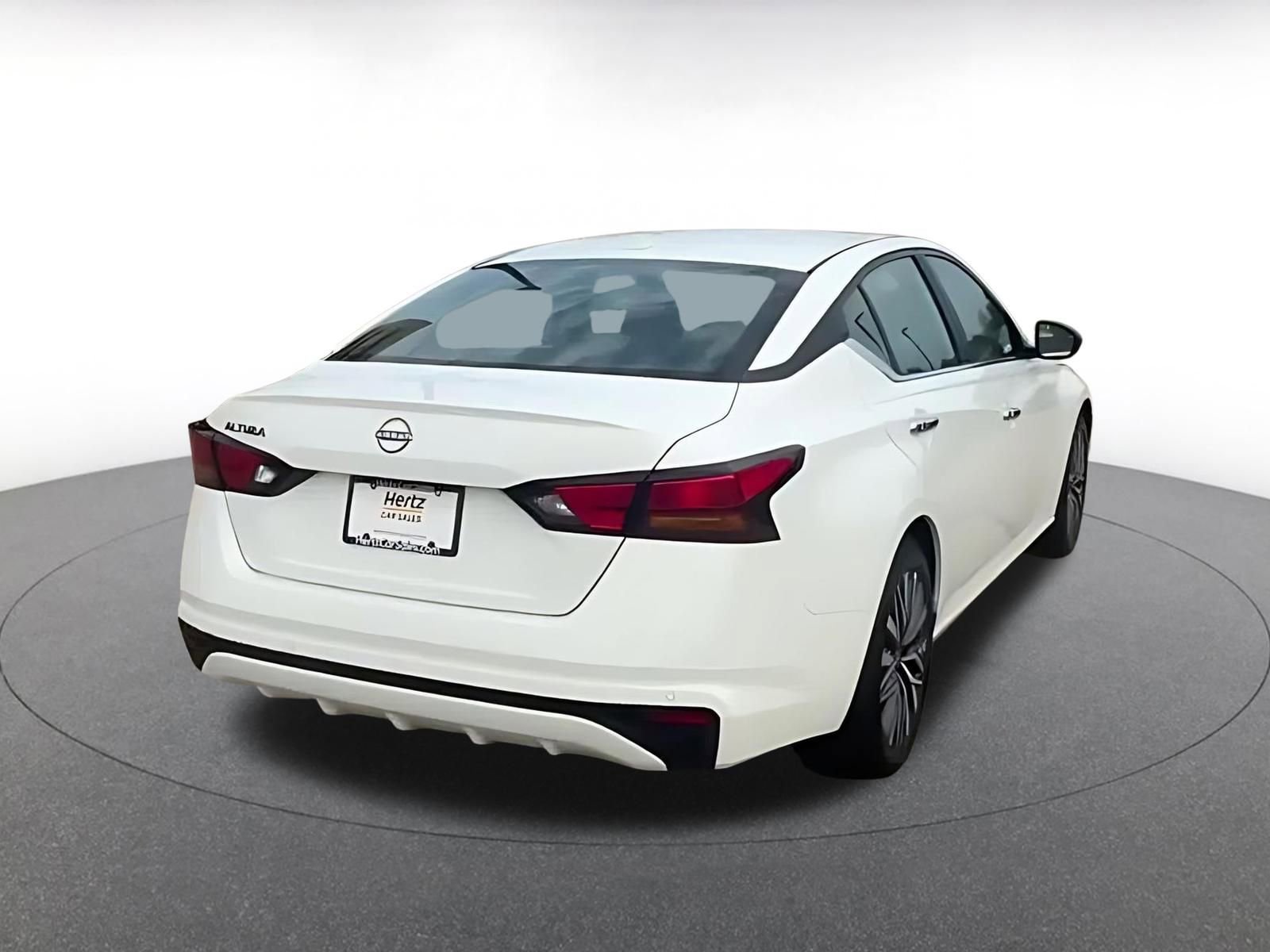 Thumbnail: 2025 Nissan Altima - 7