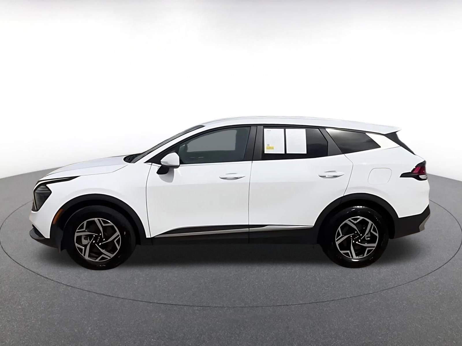 Thumbnail: 2025 Kia Sportage - 9