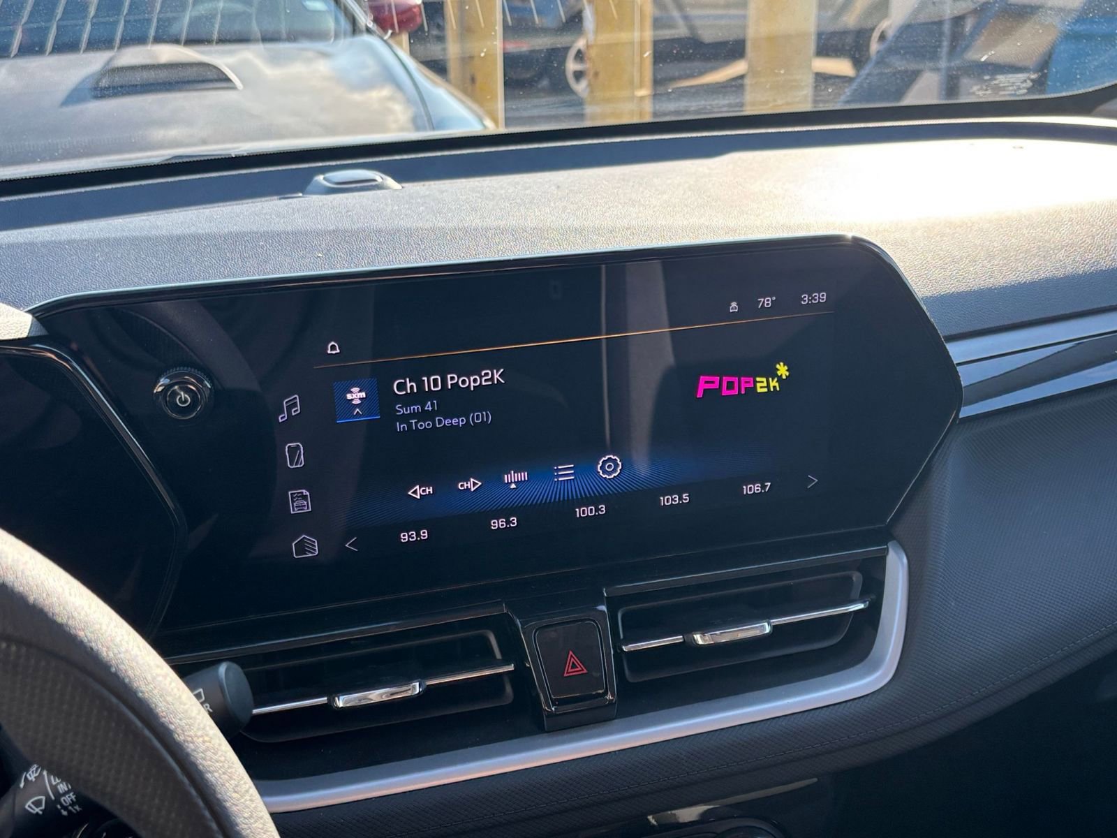 Thumbnail: 2025 Chevrolet TrailBlazer - 21