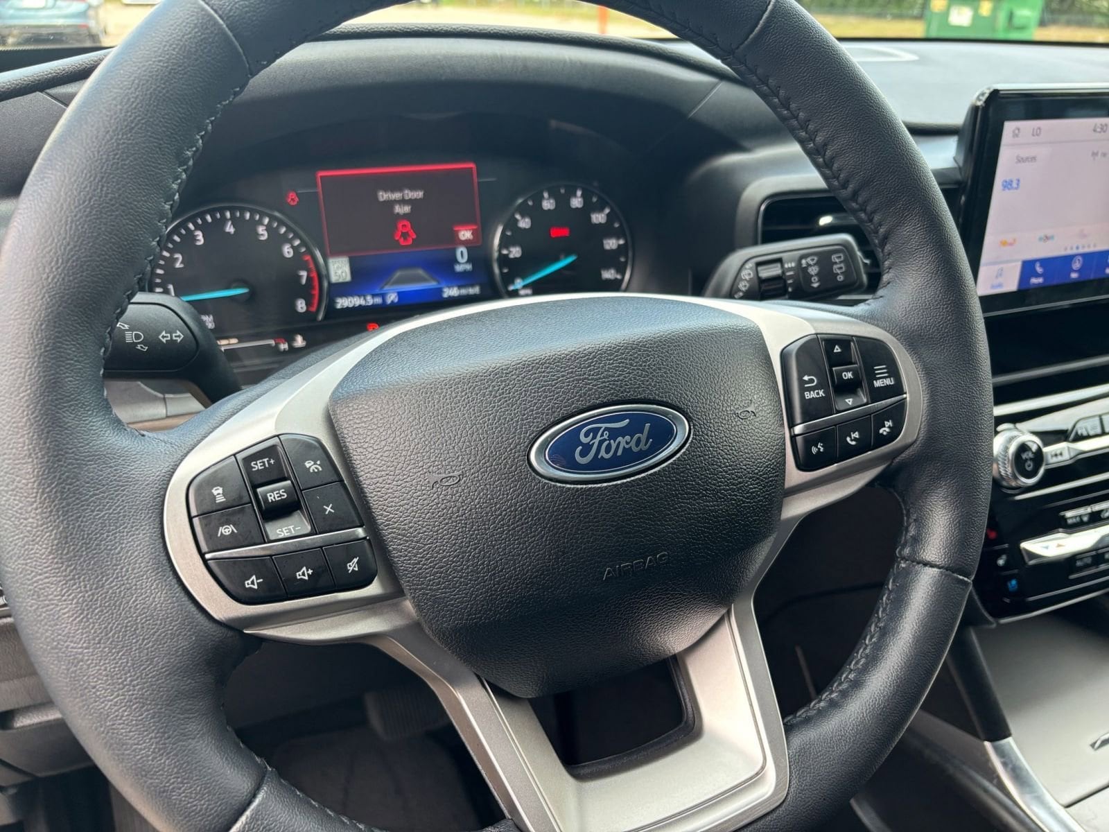 Thumbnail: 2024 Ford Explorer - 28