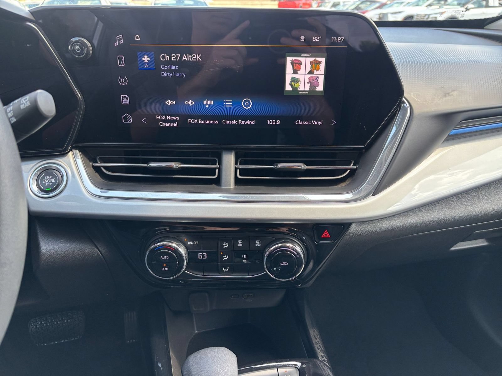Thumbnail: 2025 Chevrolet Trax - 17