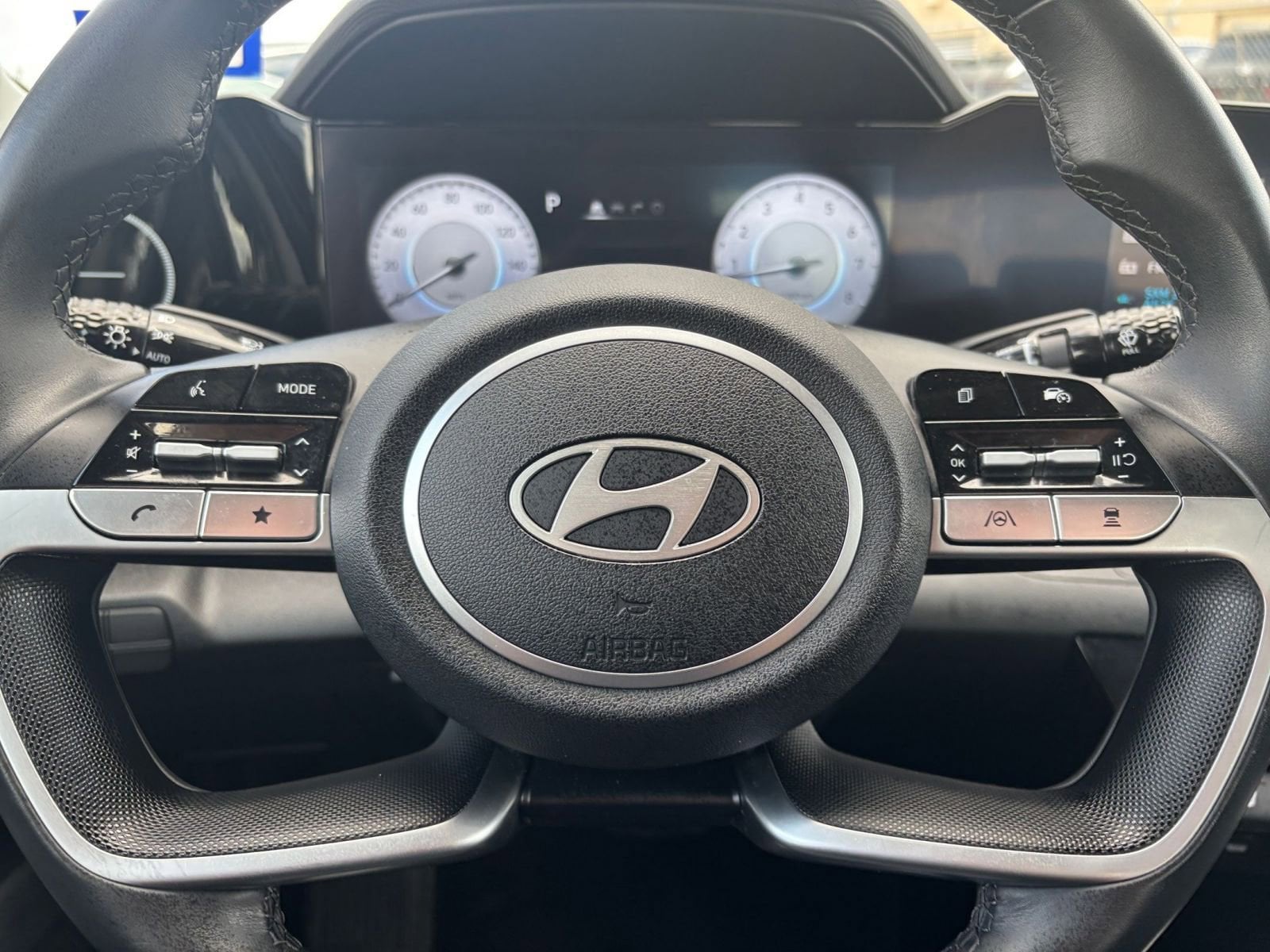 Thumbnail: 2025 Hyundai Elantra - 25