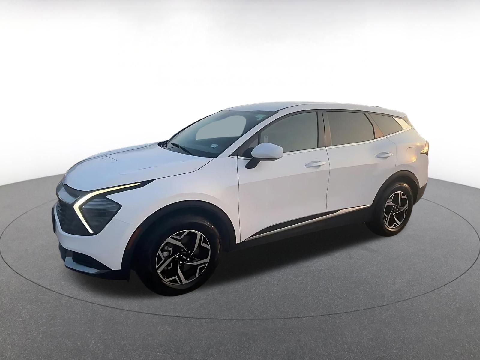 Thumbnail: 2025 Kia Sportage - 8