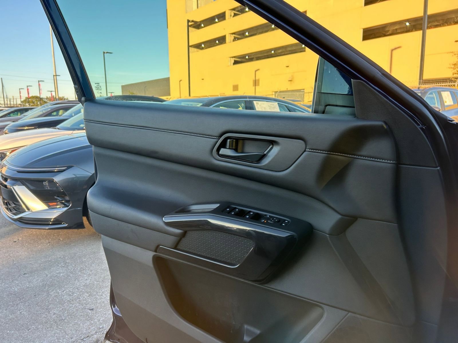 Thumbnail: 2025 Nissan Pathfinder - 20