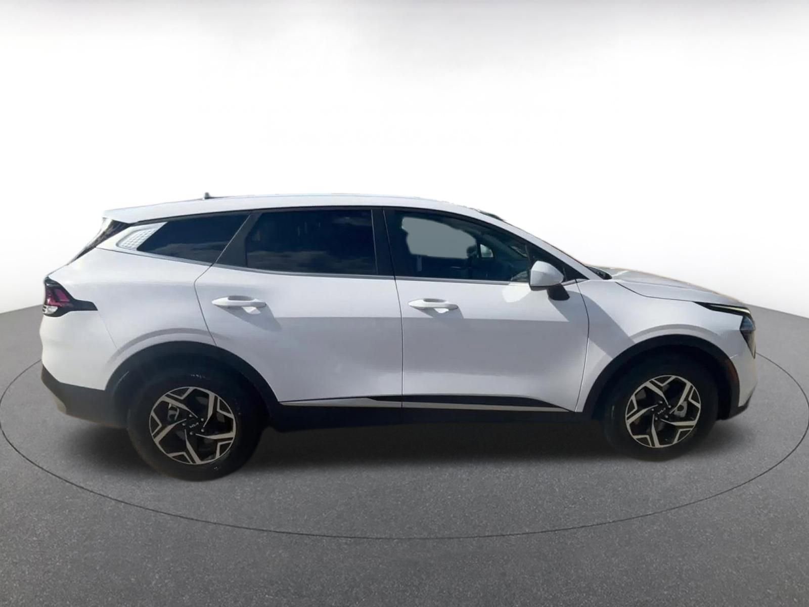 Thumbnail: 2025 Kia Sportage - 16
