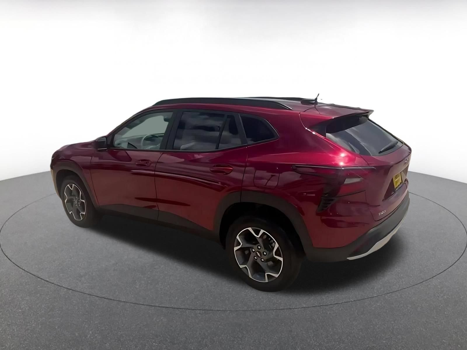 Thumbnail: 2025 Chevrolet Trax - 8