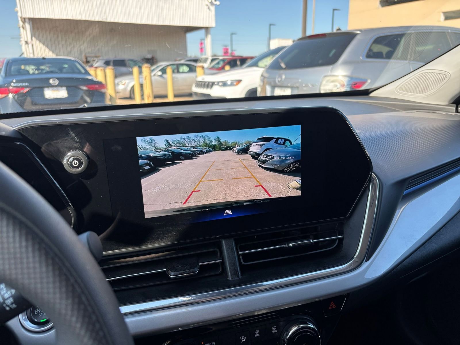 Thumbnail: 2025 Chevrolet Trax - 22