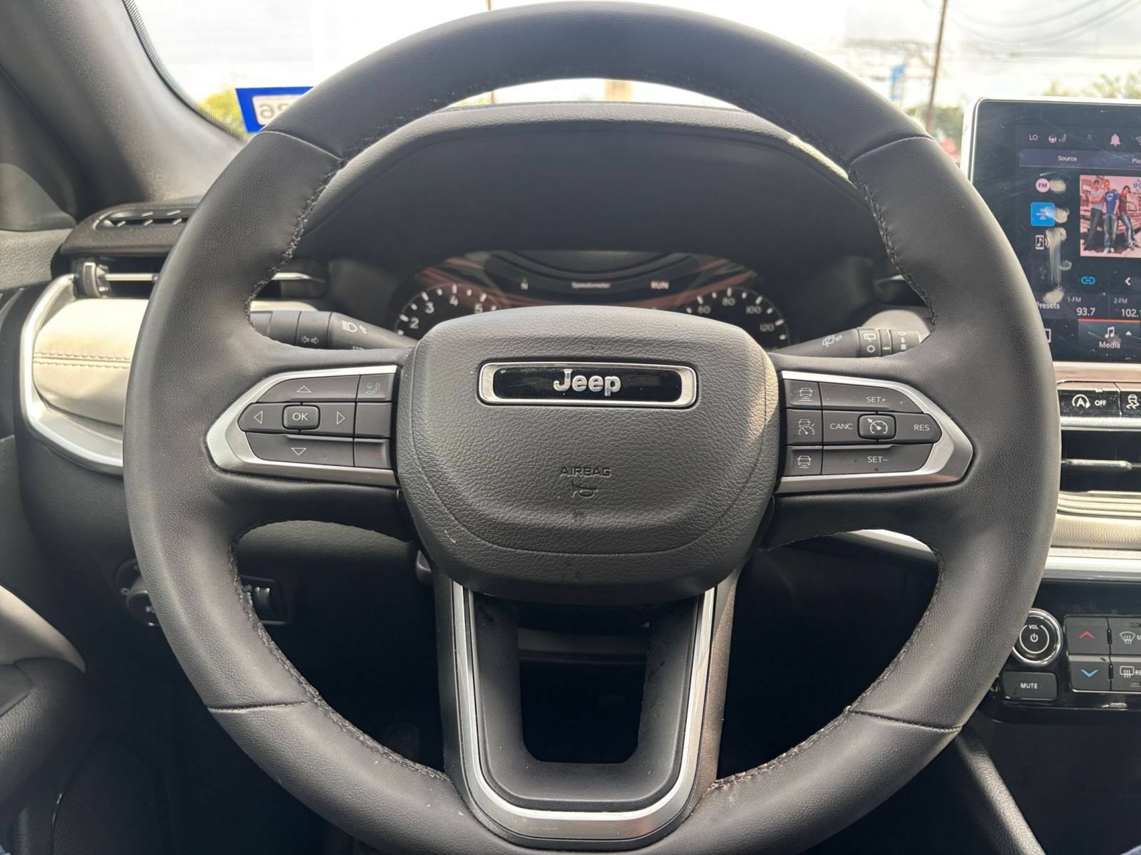 Thumbnail: 2025 Jeep Compass - 28