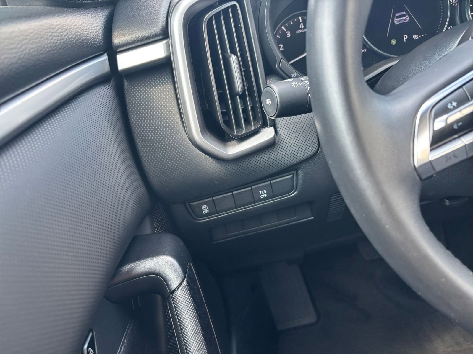 Thumbnail: 2025 Mazda CX-50 - 33