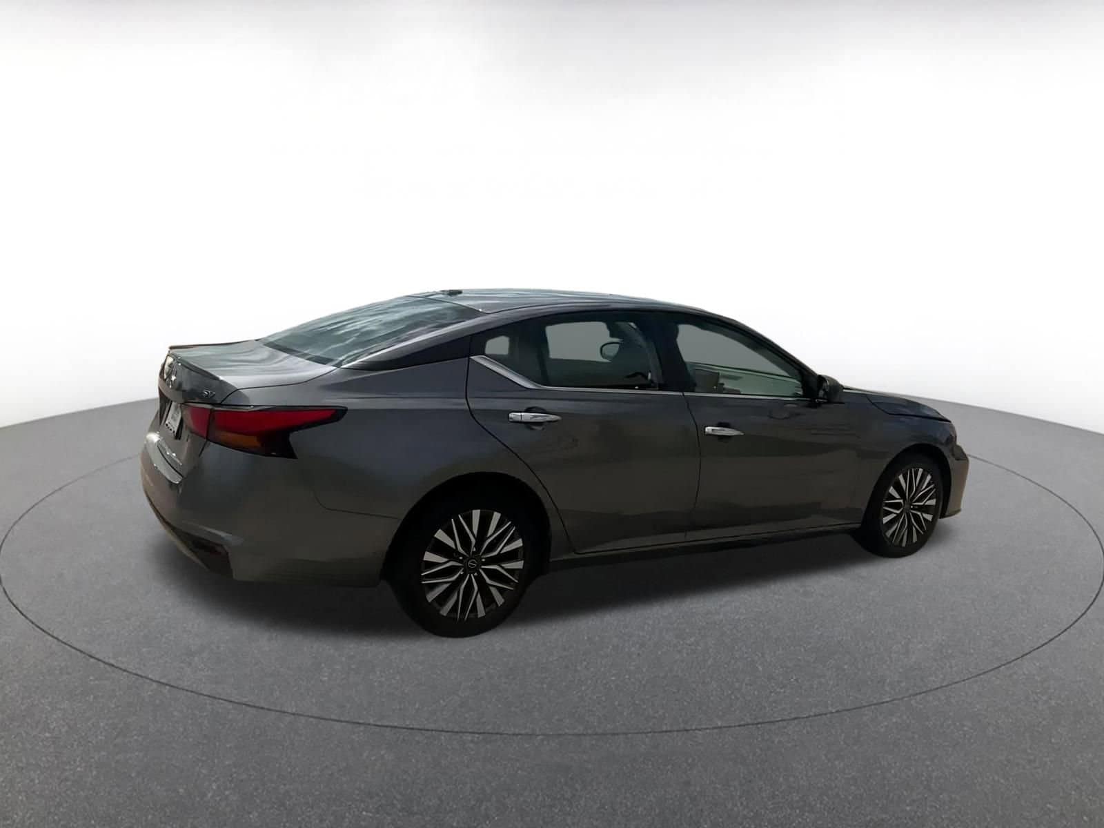 Thumbnail: 2024 Nissan Altima - 12