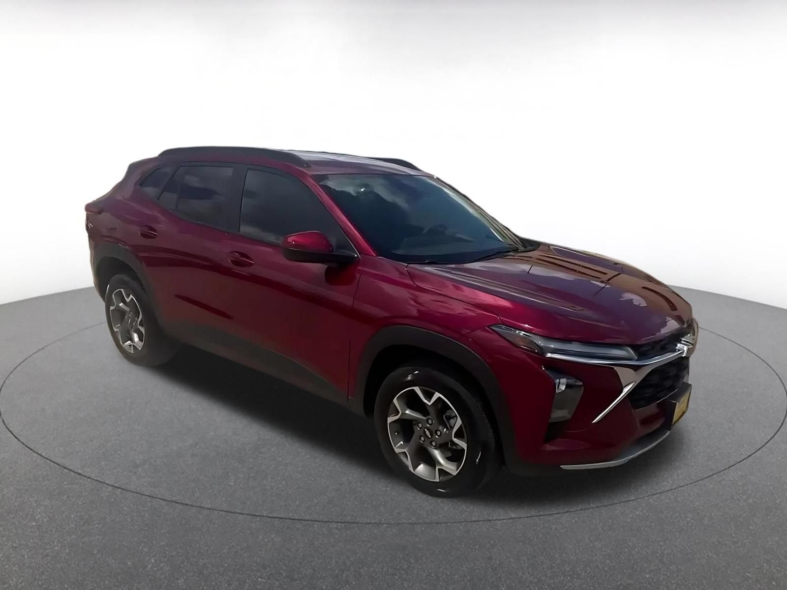 Thumbnail: 2025 Chevrolet Trax - 2