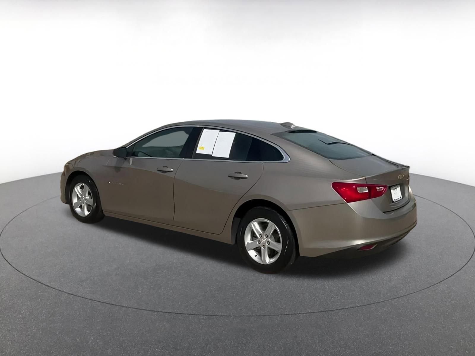 Thumbnail: 2024 Chevrolet Malibu - 8