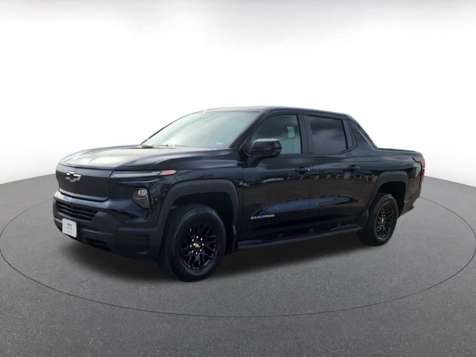 Thumbnail: 2024 Chevrolet Silverado EV - 4