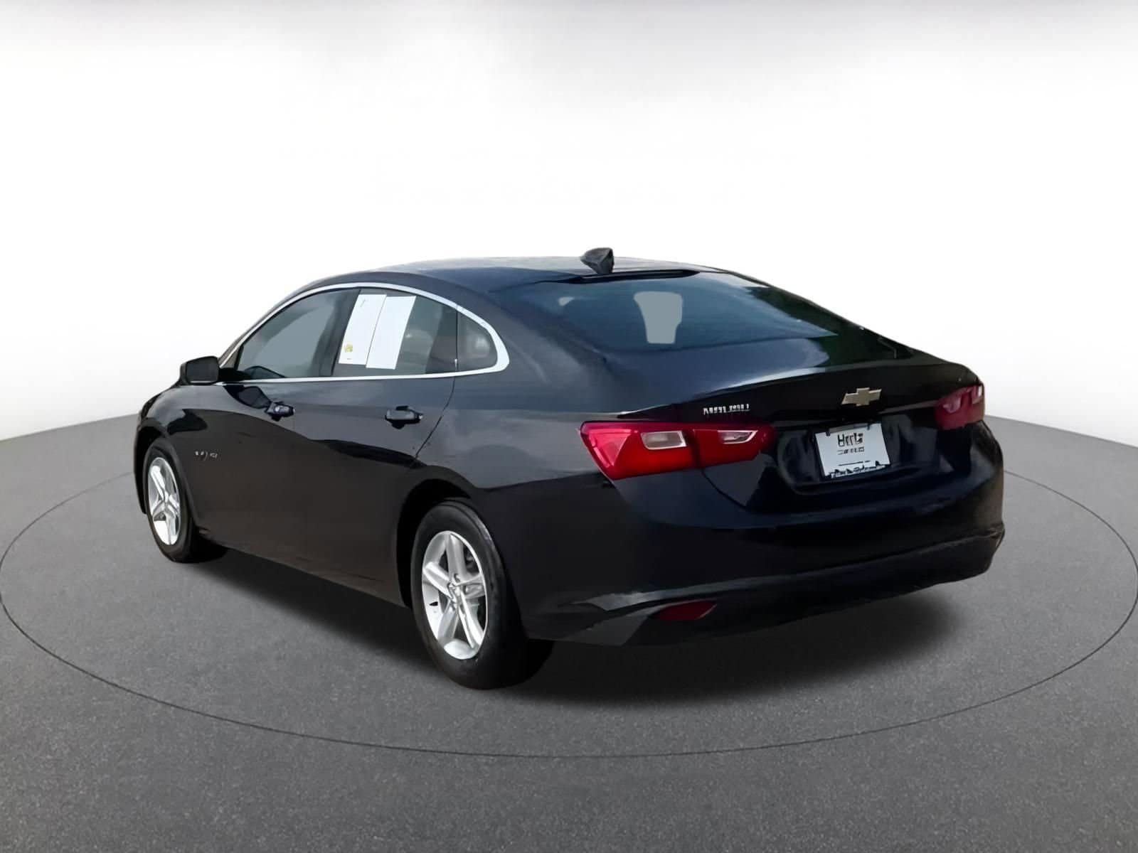 Thumbnail: 2023 Chevrolet Malibu - 10