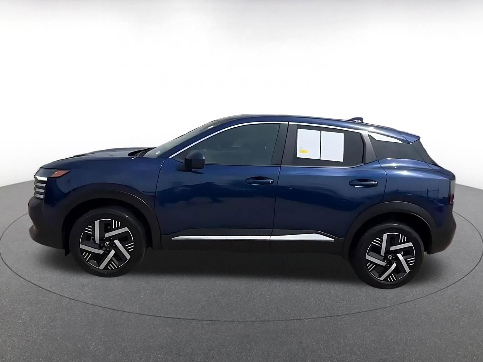 Thumbnail: 2025 Nissan Kicks - 9