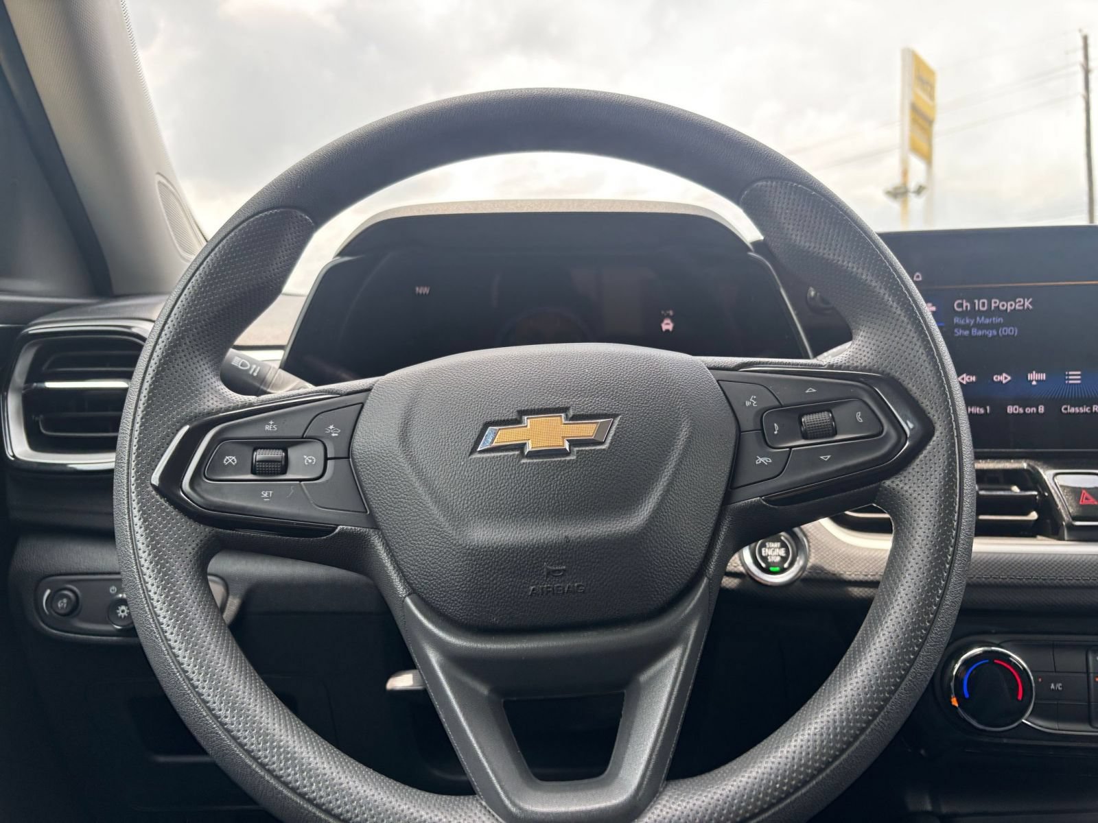 Thumbnail: 2025 Chevrolet TrailBlazer - 27