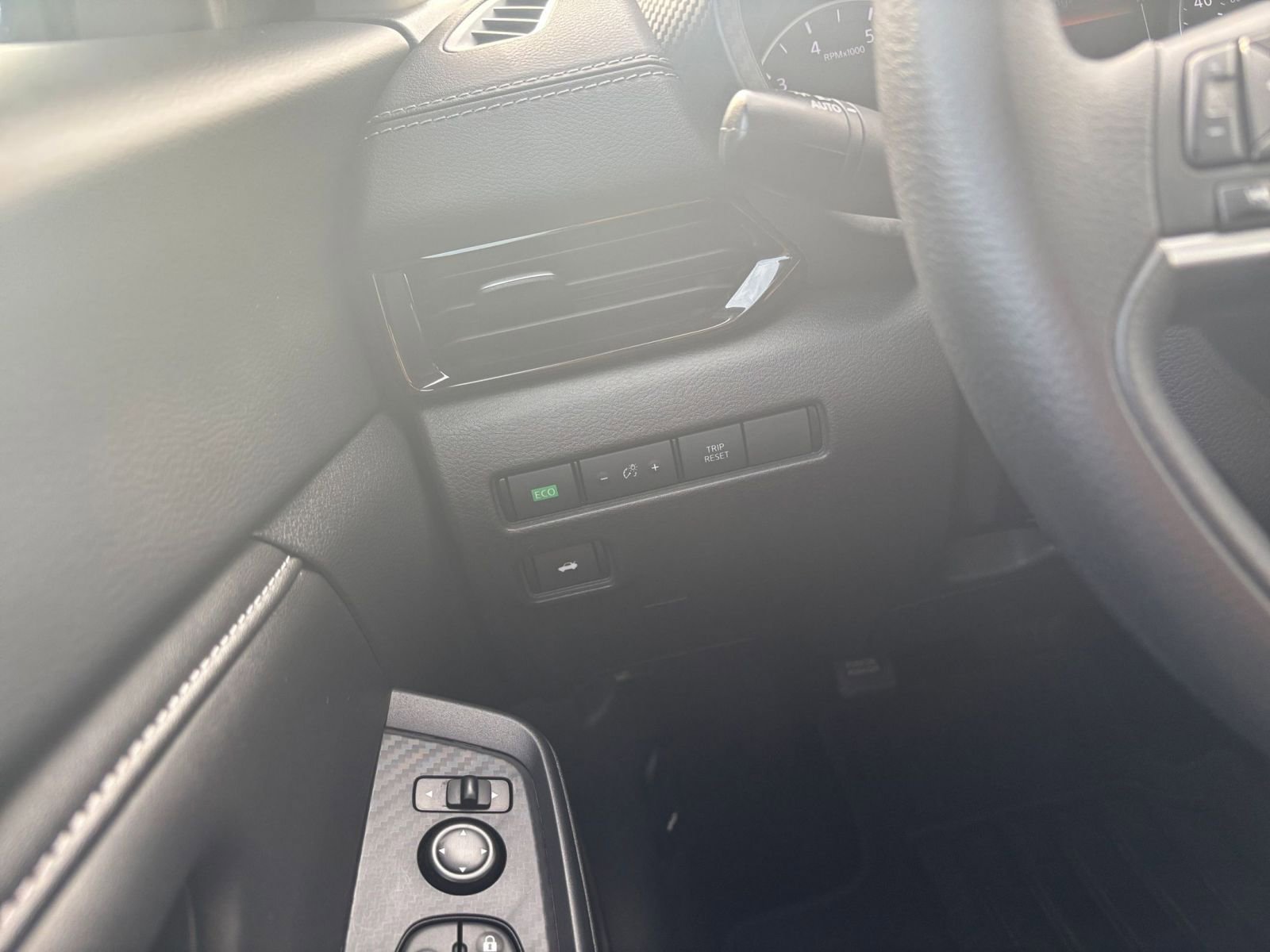 2024 Nissan Sentra SV 27
