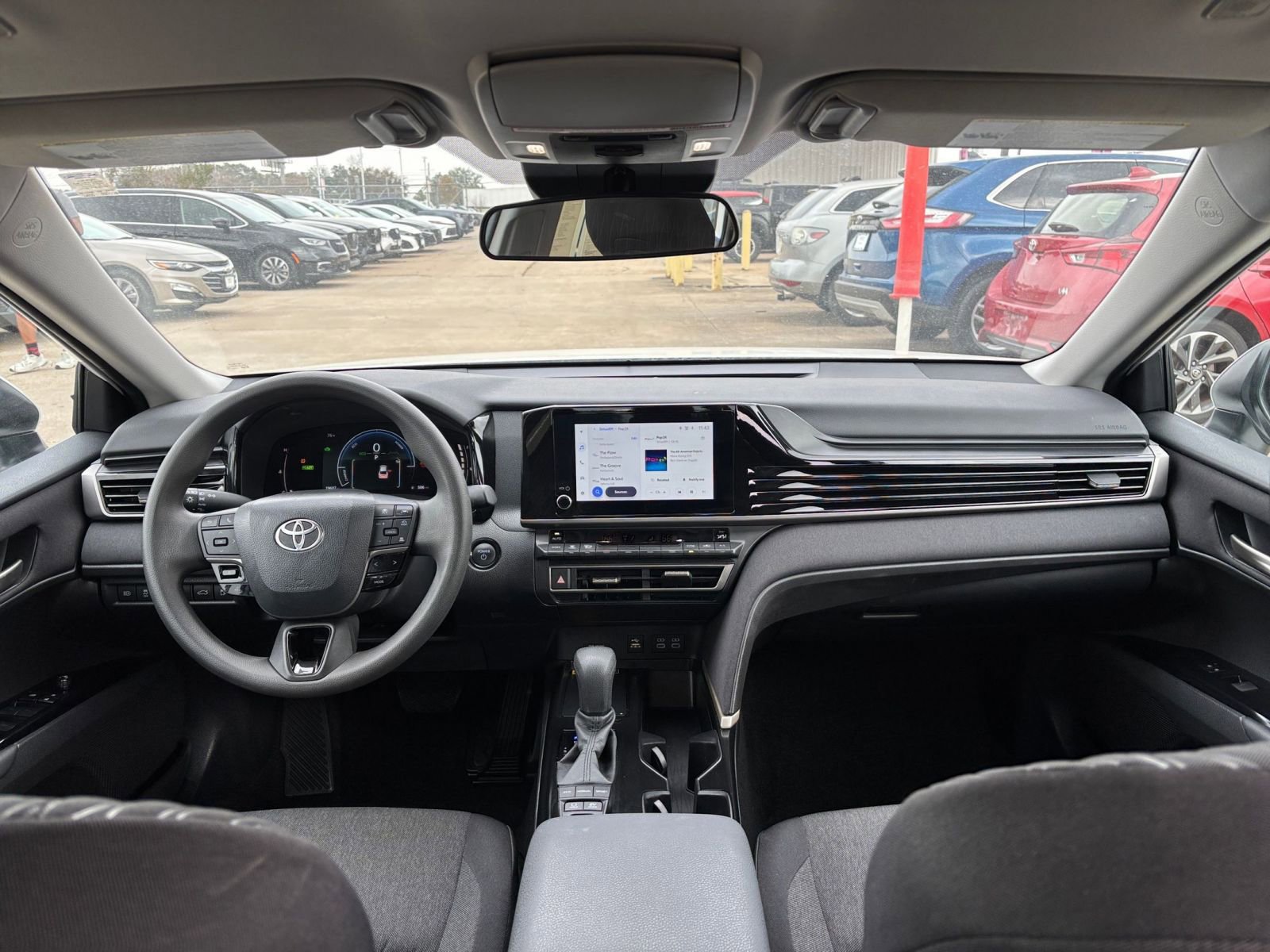 Thumbnail: 2025 Toyota Camry - 32