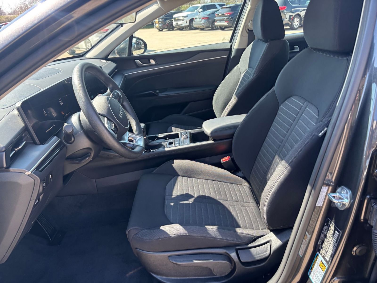 Thumbnail: 2025 Kia K5 - 25