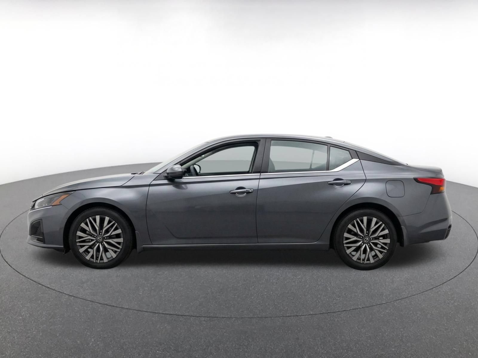 Thumbnail: 2025 Nissan Altima - 4