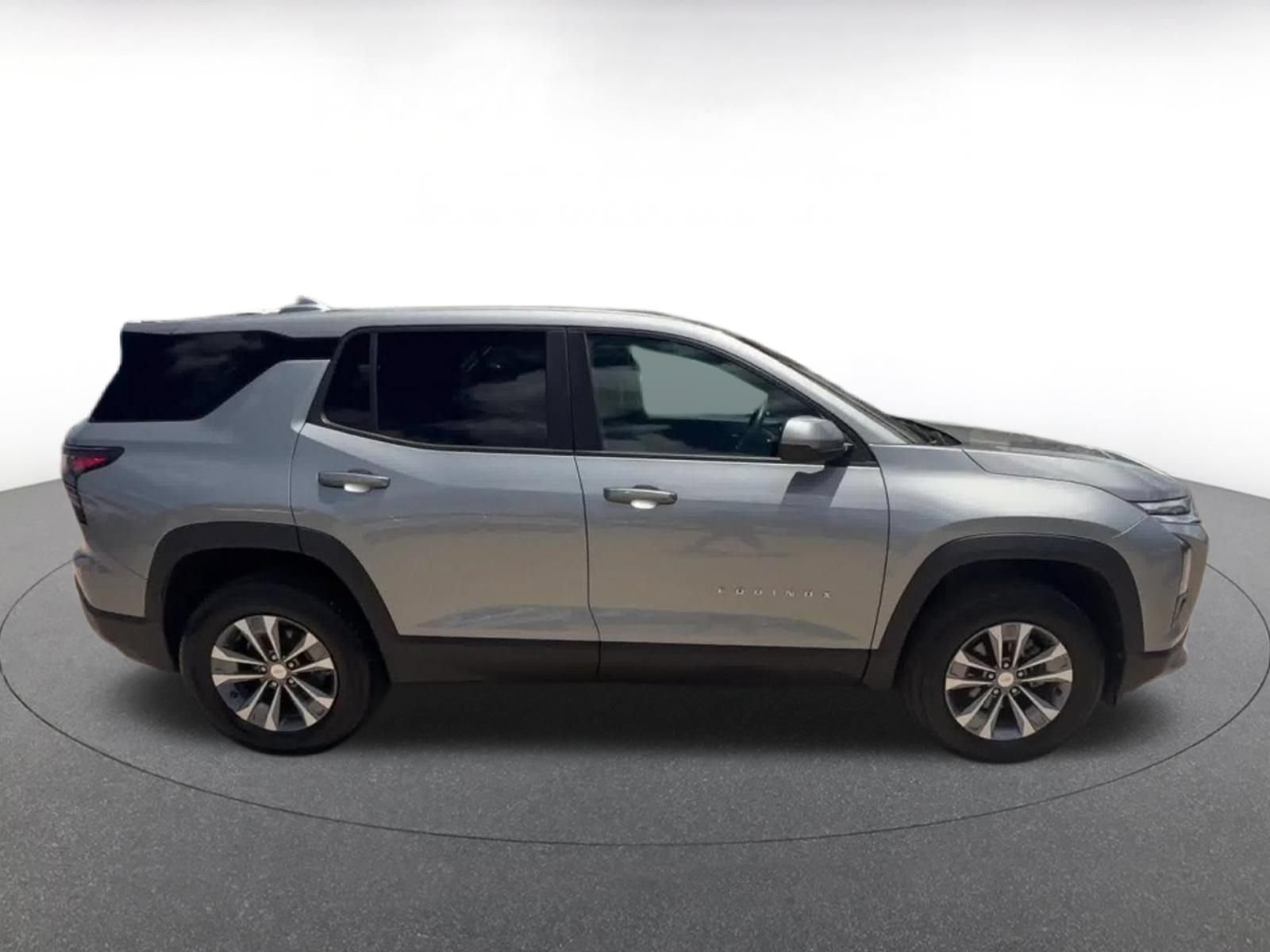 Thumbnail: 2025 Chevrolet Equinox - 16