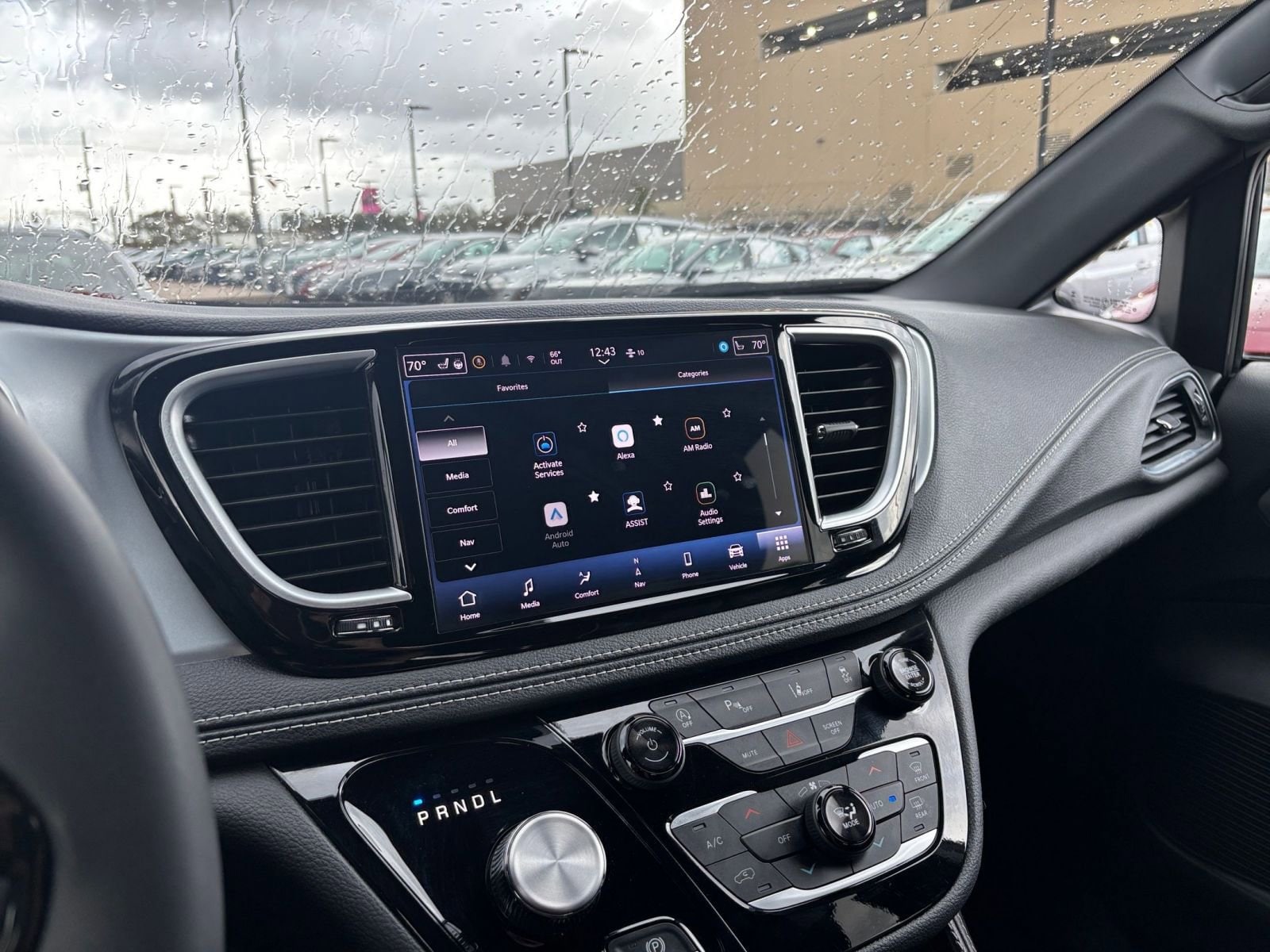 Thumbnail: 2025 Chrysler Pacifica - 21