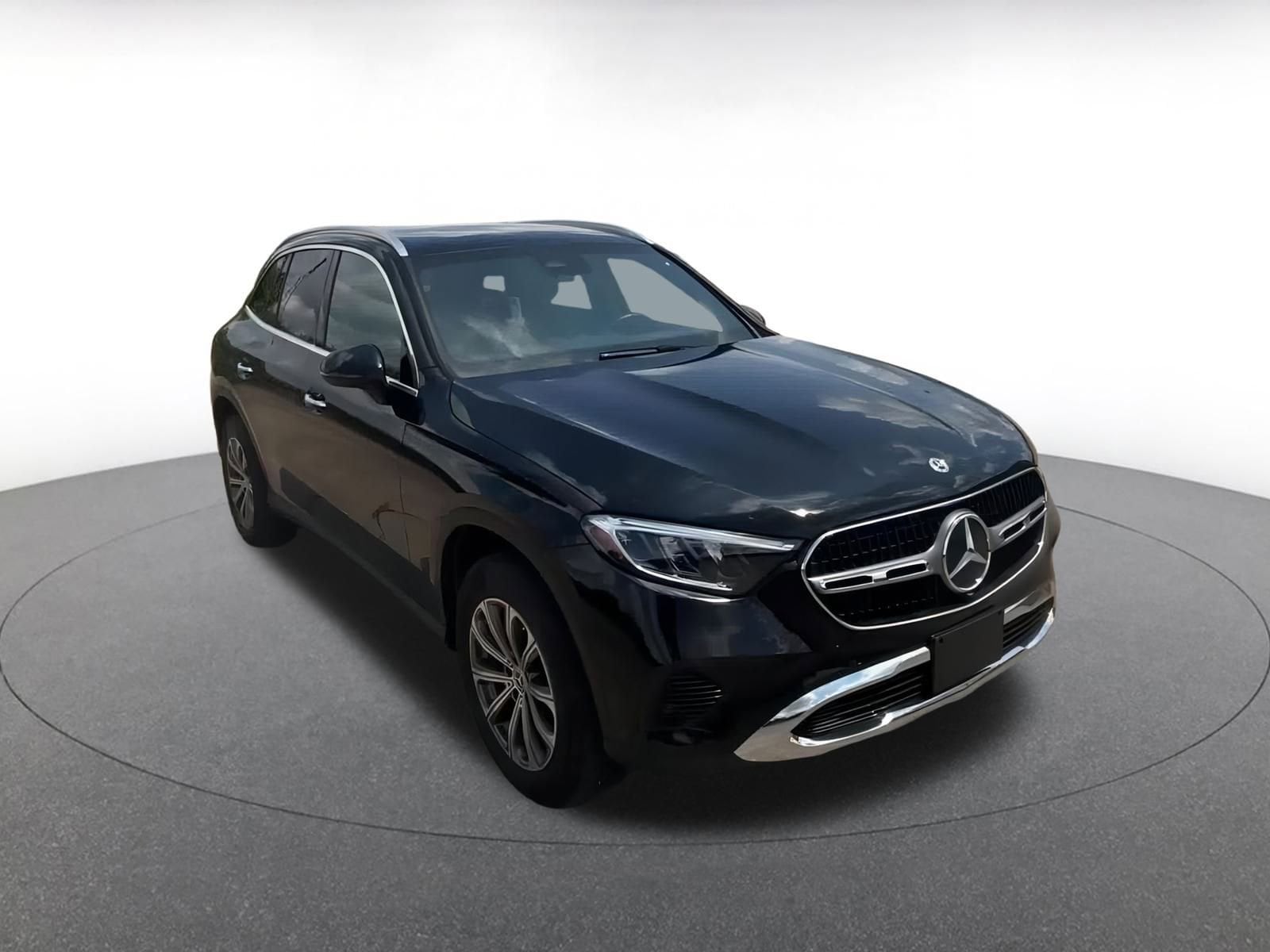 Thumbnail: 2024 Mercedes-Benz GLC - 2
