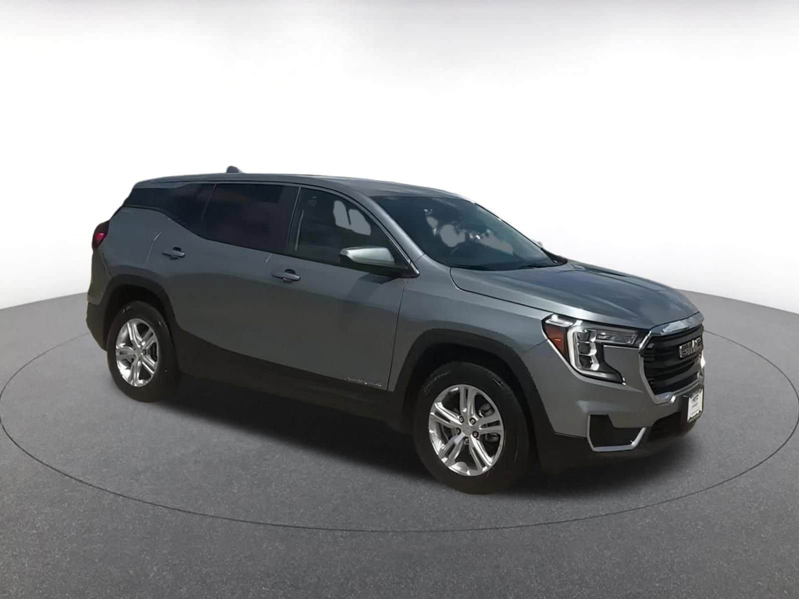 2024 GMC Terrain SLE 2