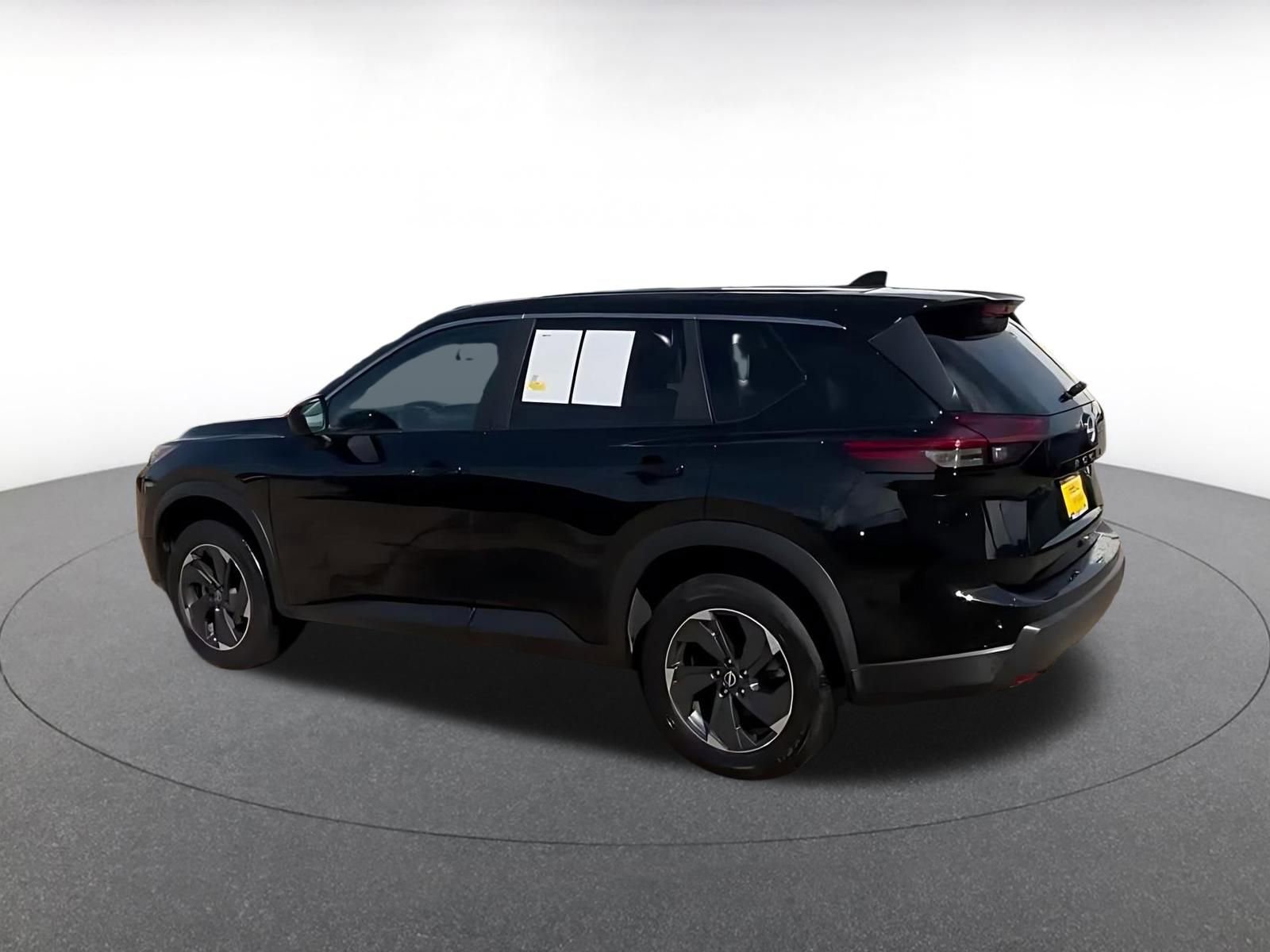 Thumbnail: 2025 Nissan Rogue - 10